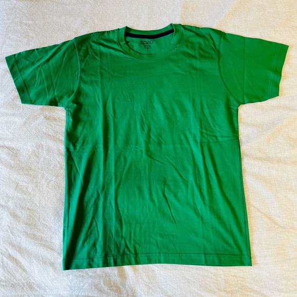 Other - Men Unused plain green t shirt